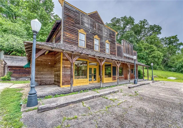 Homes for sale in Jasper, AR | 3451 Ar 7 Hwy N, Jasper, AR 72641 | MLS# 1312422
