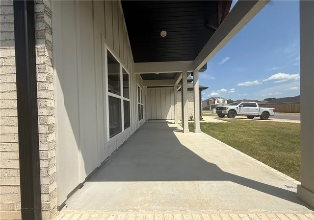 Photo 4 of Sale Pending at 1407 Latium St, Siloam Springs, AR 72761 | MLS# 1312776 | Listing updated on 2026-10-09