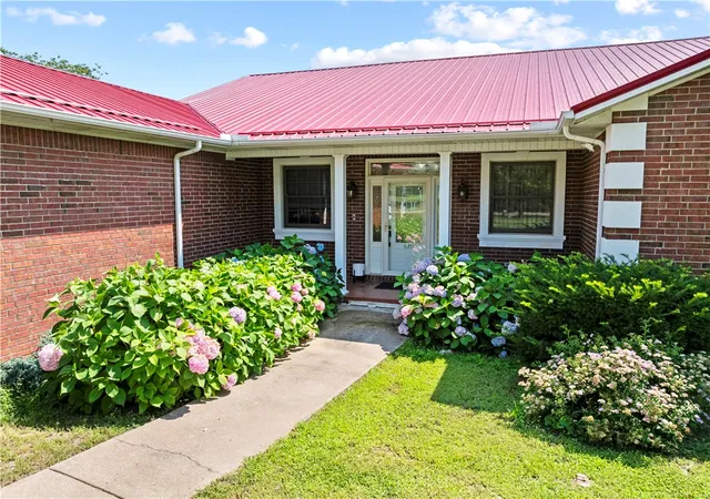 3rd image of 11771 Wildwood Dr, Omaha, AR 72662 | MLS# 1313168