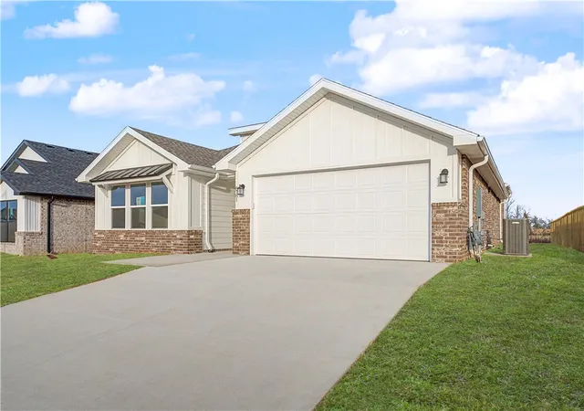 Homes for sale in Centerton, AR | 8781 Anise Dr, Centerton, AR 72719 | MLS# 1313833