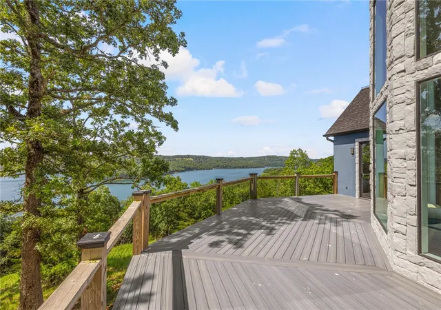 Photo 3 of Single family home for sale at 444 Beaverview Dr, Eureka Springs, AR 72631 | MLS# 1314623 | Listing updated on 2026-09-29