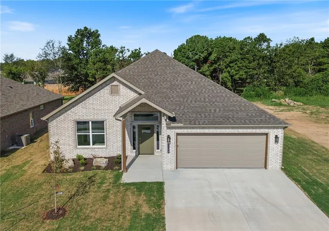 Homes for sale in Siloam Springs, AR | 2308 Lexington St, Siloam Springs, AR 72761 | MLS# 1314742