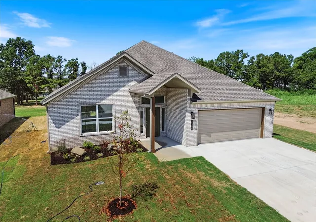 Homes for sale in Siloam Springs, AR | 2308 Lexington St, Siloam Springs, AR 72761 | MLS# 1314742