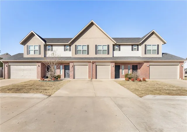 2nd image of 2701 2707 W Shasta Rd, Rogers, AR 72758 | MLS# 1314683