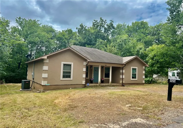 Photo 2 of Single family home for sale at 405 W Valley St, Morrilton, AR 72110 | MLS# 1315273 | Listing updated on 2026-10-09