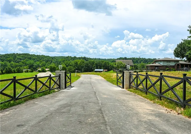 5th image of 541 Reed Valley Rd, Fayetteville, AR 72704 | MLS# 1315414