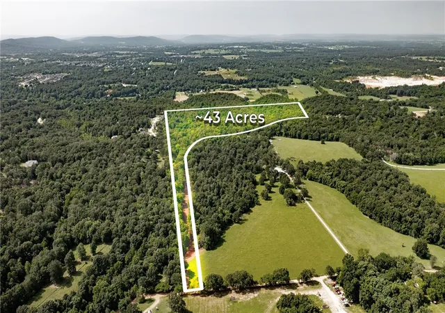Photo 3 of Land for sale at W Davis Rd, Fayetteville, AR 72704 | MLS# 1316400 | Listing updated on 2026-07-30