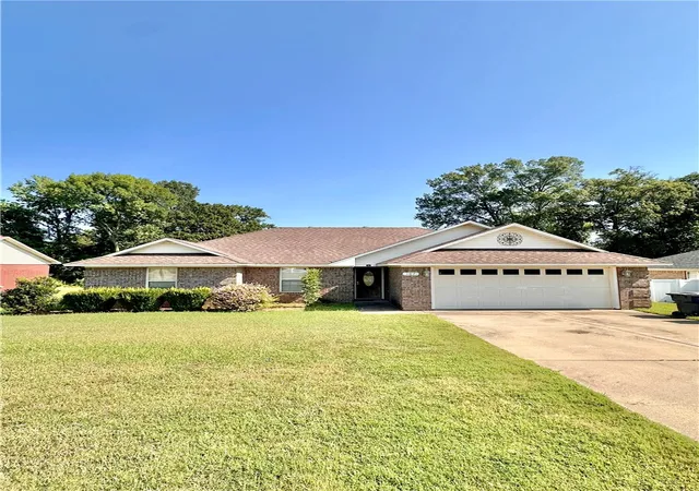 Homes for sale in Russellville, AR | 107 Ashbrook Ln, Russellville, AR 72802 | MLS# 1316522