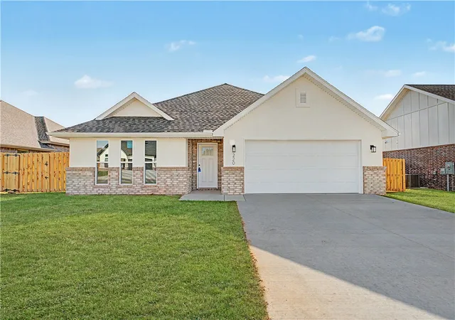 Photo 3 of Sale Pending at 220 Ryker Ridge, Centerton, AR 72719 | MLS# 1316865 | Listing updated on 2026-07-29