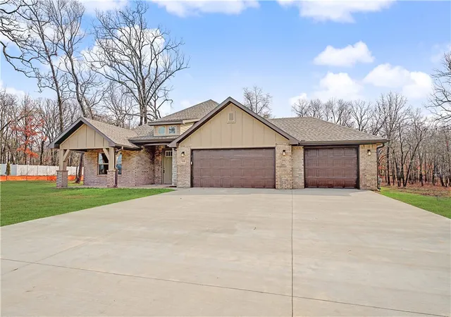 3rd image of 9300 S Pleasant Valley Rd, Gentry, AR 72734 | MLS# 1317459