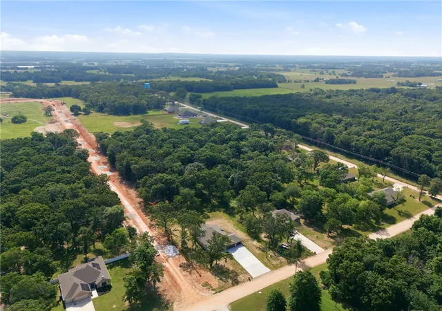 49th image of 9300 S Pleasant Valley Rd, Gentry, AR 72734 | MLS# 1317459