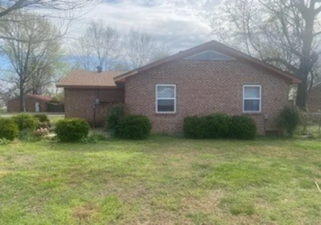 Homes for sale in Clarksville, AR | 802 S Olive Dr, Clarksville, AR 72830 | MLS# 1317815