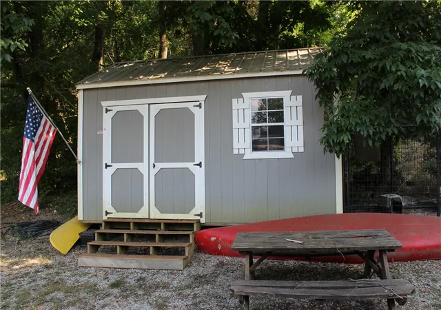 Homes for sale in Eureka Springs, AR | 525 County Road 235, Eureka Springs, AR 72632 | MLS# 1317811