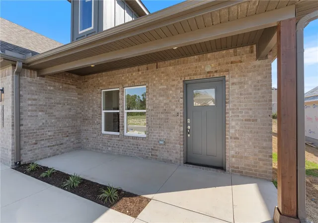 2nd image of 2309 Lexington St, Siloam Springs, AR 72761 | MLS# 1318599
