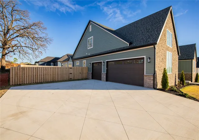 Homes for sale in Bentonville, AR | 810 Greenhorn St, Bentonville, AR 72712 | MLS# 1318826