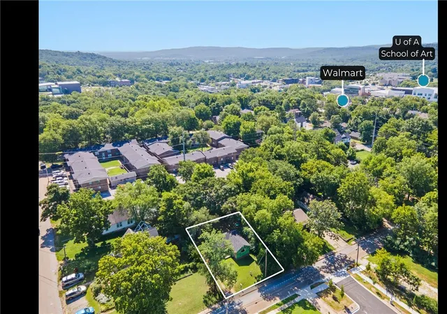 Photo 3 of Sale Pending at 104 S Duncan Ave, Fayetteville, AR 72701 | MLS# 1318908 | Listing updated on 2026-07-16