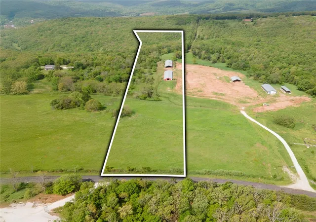 2nd image of 17015 S Hwy 265, West Fork, AR 72774 | MLS# 1319547