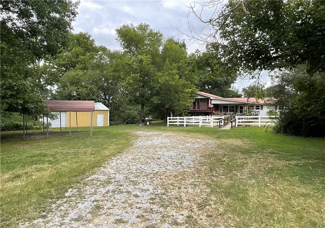 4th image of 73911 S 4677 Rd, Stilwell, OK 74960 | MLS# 1320030