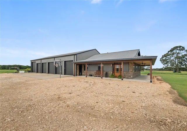Homes for sale in Colcord, OK | 887 Colcord Keithly Rd, Colcord, OK 74338 | MLS# 1320032