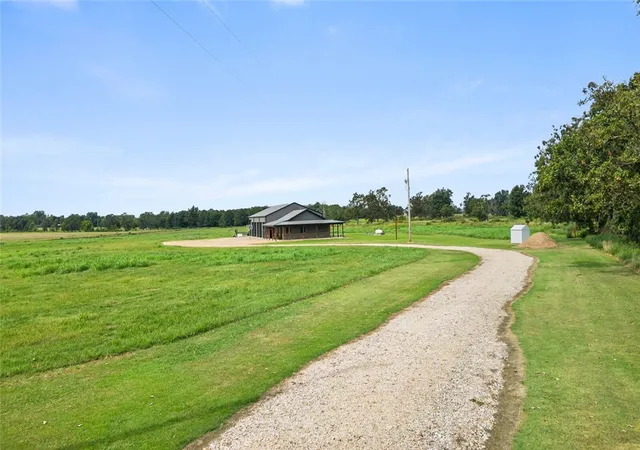 39th image of 887 Colcord Keithly Rd, Colcord, OK 74338 | MLS# 1320032