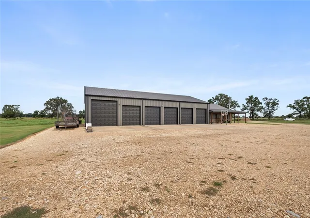 Homes for sale in Colcord, OK | 887 Colcord Keithly Rd, Colcord, OK 74338 | MLS# 1320032