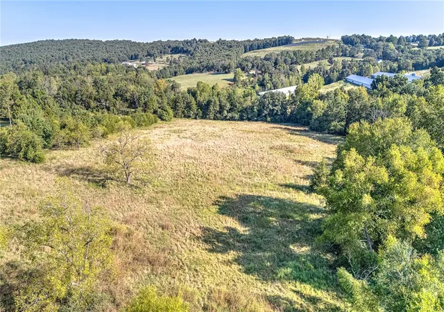 2nd image of 1506 Madison 6555, Huntsville, AR 72740 | MLS# 1320133