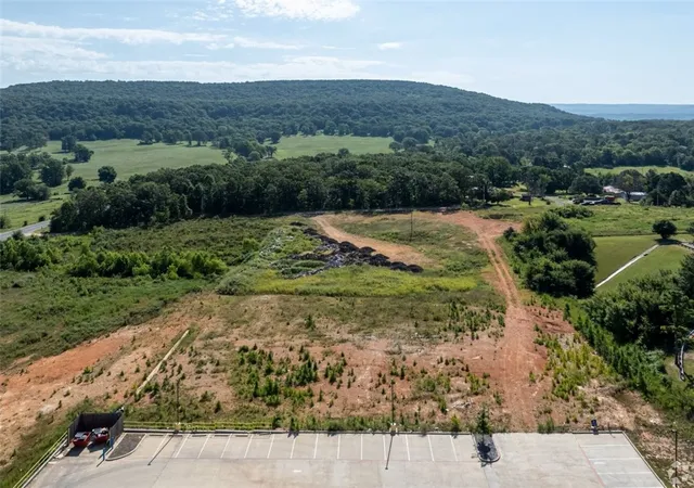 Homes for sale in Stilwell, OK | 83324 Wingfield Xing, Stilwell, OK 74960 | MLS# 1321282