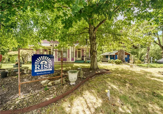 2nd image of 104 Wall St, Eureka Springs, AR 72632 | MLS# 1322165