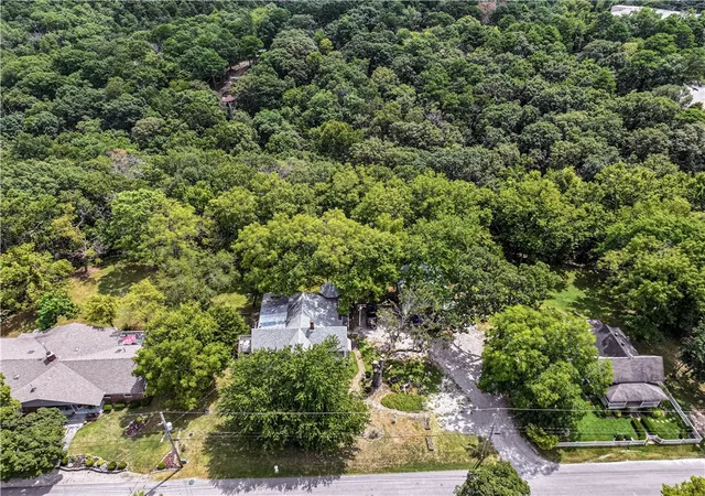 Homes for sale in Eureka Springs, AR | 104 Wall St, Eureka Springs, AR 72632 | MLS# 1322165