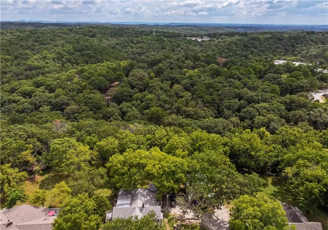 Homes for sale in Eureka Springs, AR | 104 Wall St, Eureka Springs, AR 72632 | MLS# 1322165