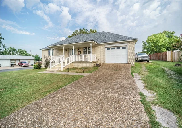 1st image of 1210 Laura Ave, Berryville, AR 72616 | MLS# 1322513