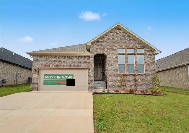 1st image of 1110 Garrett Ln, Centerton, AR 72719 | MLS# 1323137