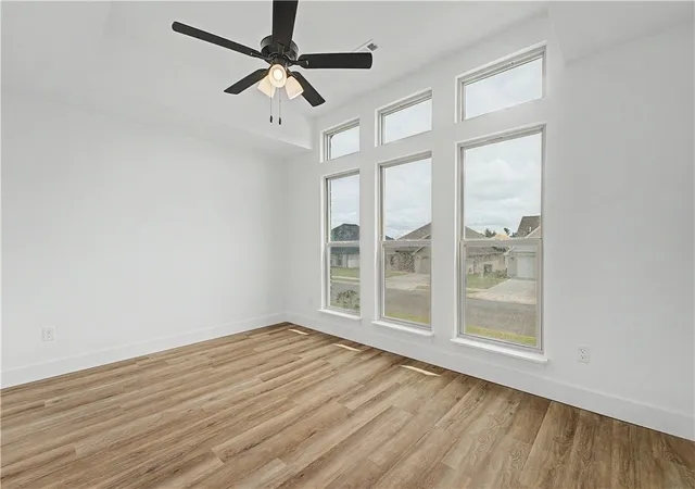 4th image of 1110 Garrett Ln, Centerton, AR 72719 | MLS# 1323137