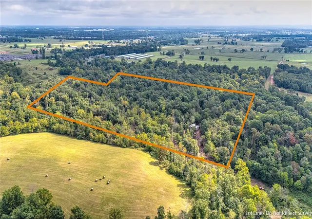 5th image of 12502 Hamilton Dr, Gentry, AR 72734 | MLS# 1323235
