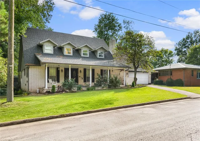1st image of 1719 Wensworth Ave, Springdale, AR 72762 | MLS# 1323422
