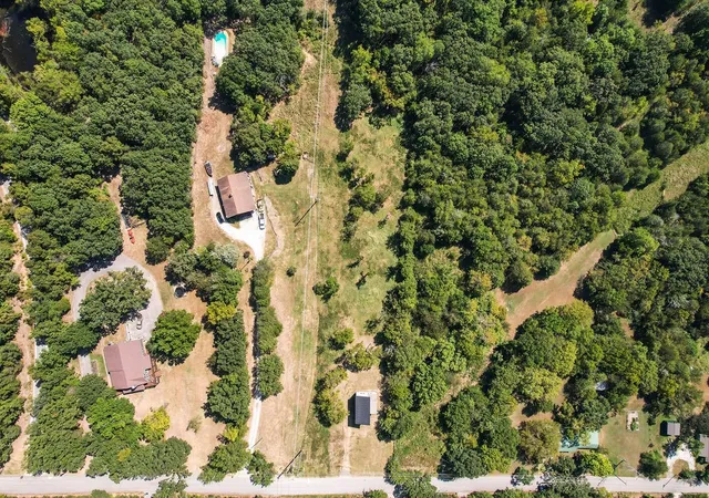 8th image of 78 Stone Bridge Rd, Fayetteville, AR 72701 | MLS# 1323372