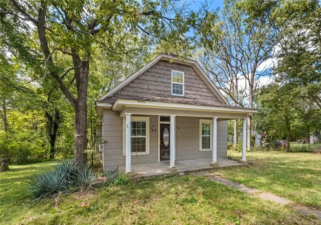 Homes for sale in Sulphur Springs, AR | 316 S Duff Ave, Sulphur Springs, AR 72768 | MLS# 1323639