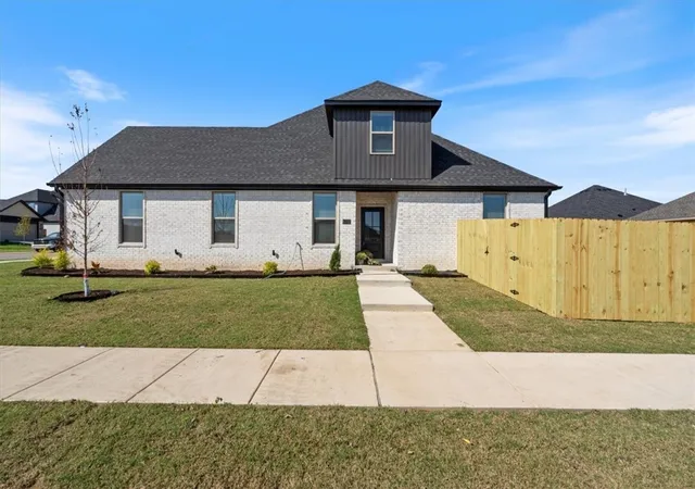 Homes for sale in Bentonville, AR | 6900 Sw Basswood St, Bentonville, AR 72713 | MLS# 1324084