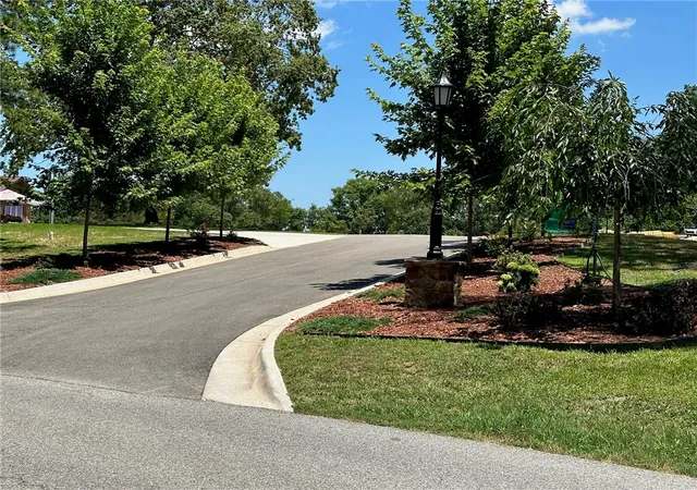 5th image of 11 Pine Crest Ln, Eureka Springs, AR 72632 | MLS# 1324031