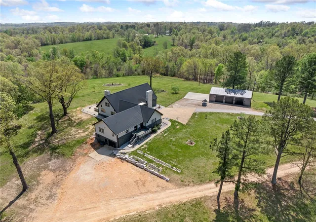 2nd image of 5303 Hickory Hills Ln, Harrison, AR 72601 | MLS# 1324243
