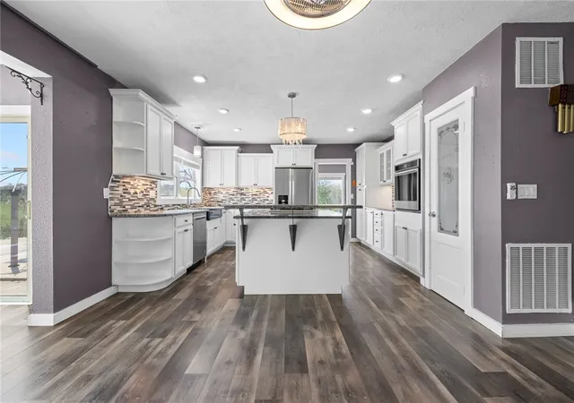 3rd image of 5303 Hickory Hills Ln, Harrison, AR 72601 | MLS# 1324243
