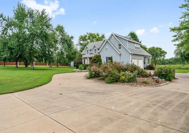 2nd image of 2235 S Dixieland Rd, Rogers, AR 72758 | MLS# 1323837