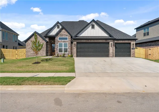 1st image of 1450 Tiffany St, Centerton, AR 72719 | MLS# 1324540