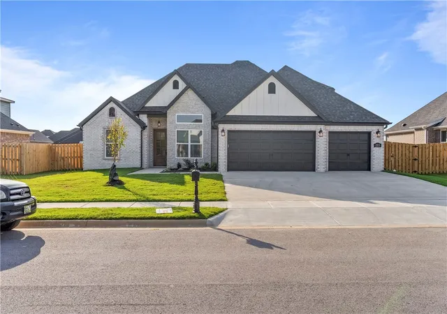 Homes for sale in Pea Ridge, AR | 2213 Bergman Rd, Pea Ridge, AR 72751 | MLS# 1324560