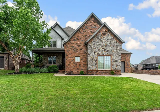 Photo 2 of Single family home for sale at 4602 Willow Ridge, Rogers, AR 72756 | MLS# 1325772 | Listing updated on 2026-06-23