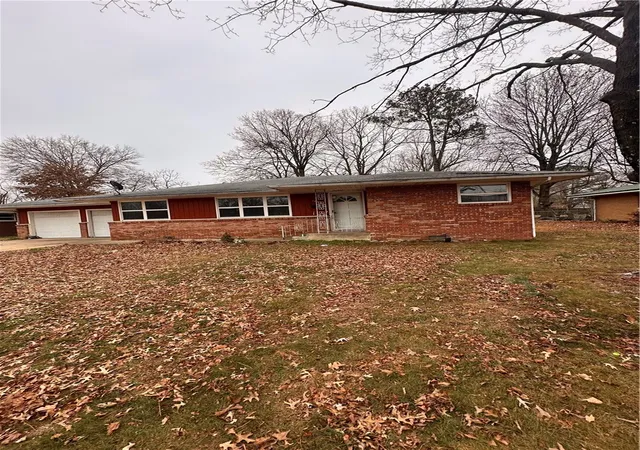2nd image of 1407 Davis Ave, Springdale, AR 72764 | MLS# 1325904