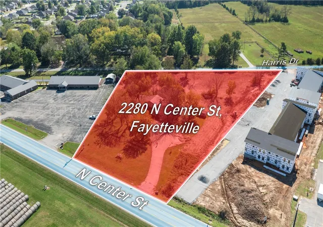 Photo 3 of Single family home for sale at 2280 North Ctr St, Fayetteville, AR 72701 | MLS# 1326233 | Listing updated on 2026-07-09