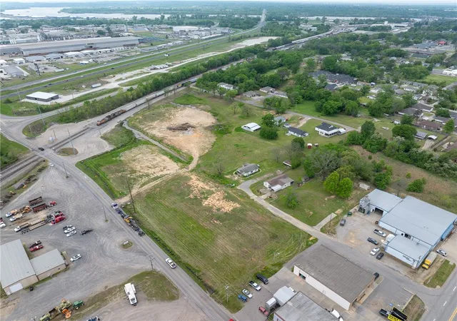 3rd image of Tbd S 28Th St, Van Buren, AR 72956 | MLS# 1325667