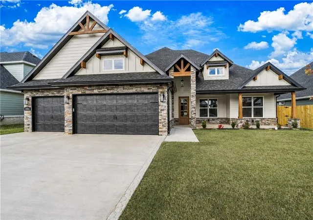 2nd image of 100 Jenna Ln, Gravette, AR 72736 | MLS# 1325907