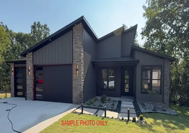 2nd image of 11 Westerham Ln, Bella Vista, AR 72714 | MLS# 1325097